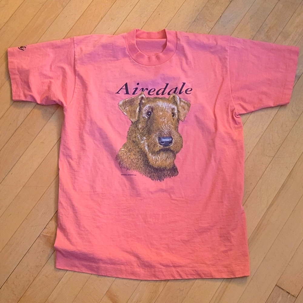 Airedale Terrier Graphic Pink T-Shirt Vintage